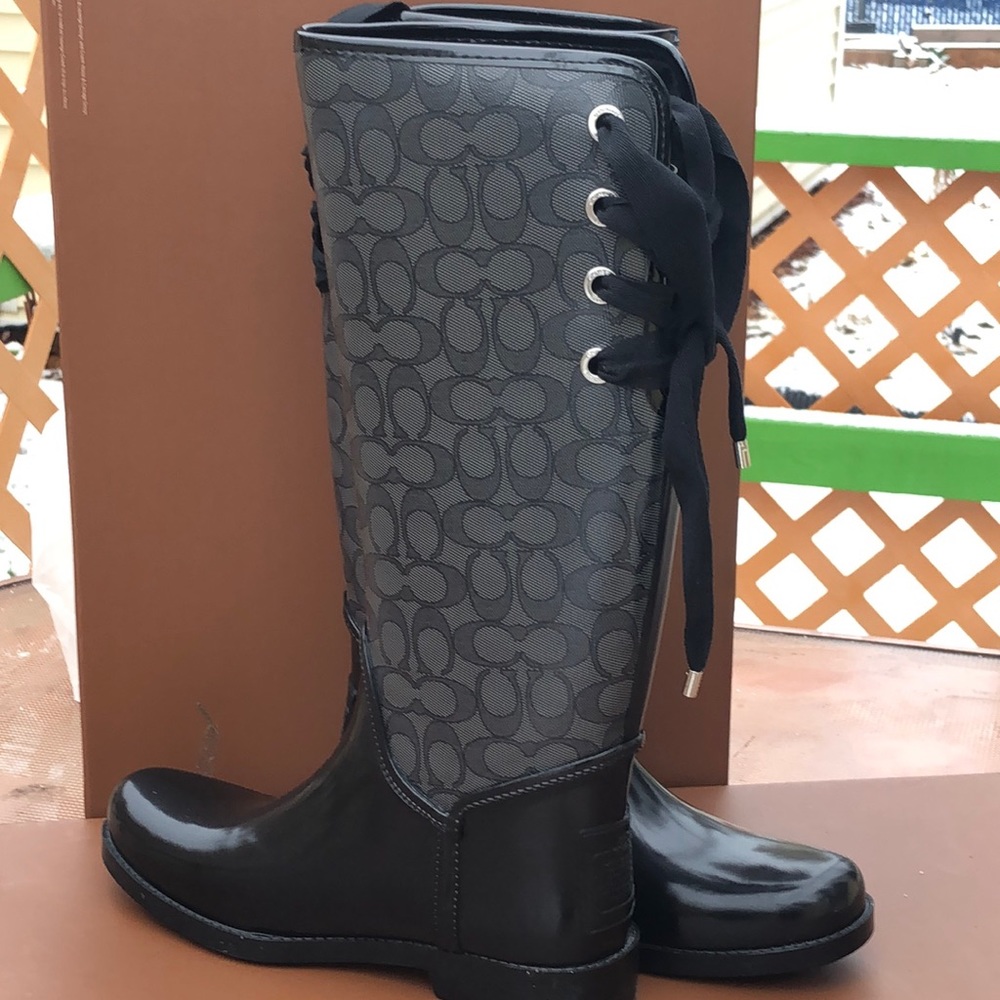 New Coach ‘Tristee’ Outline Signature Rainboots